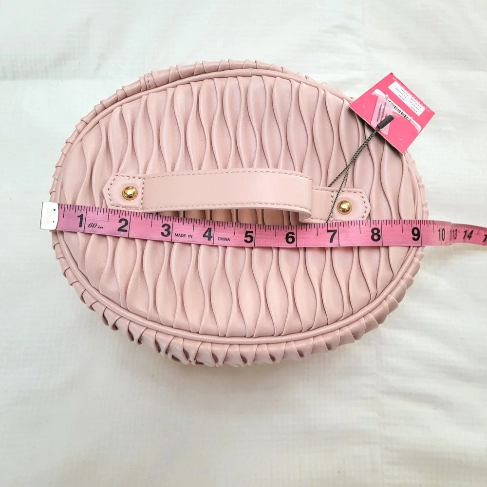 NWT Vince Camuto Pink Pleated Vanity Makeup Cosmetics Zipper Close Bag Case